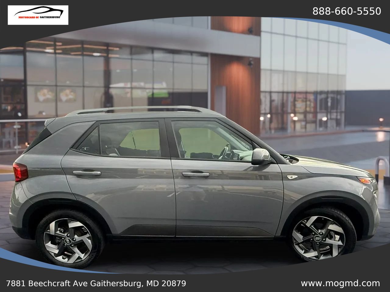 Used 2021 Hyundai Venue SEL w/ Cargo Package FWD image 4