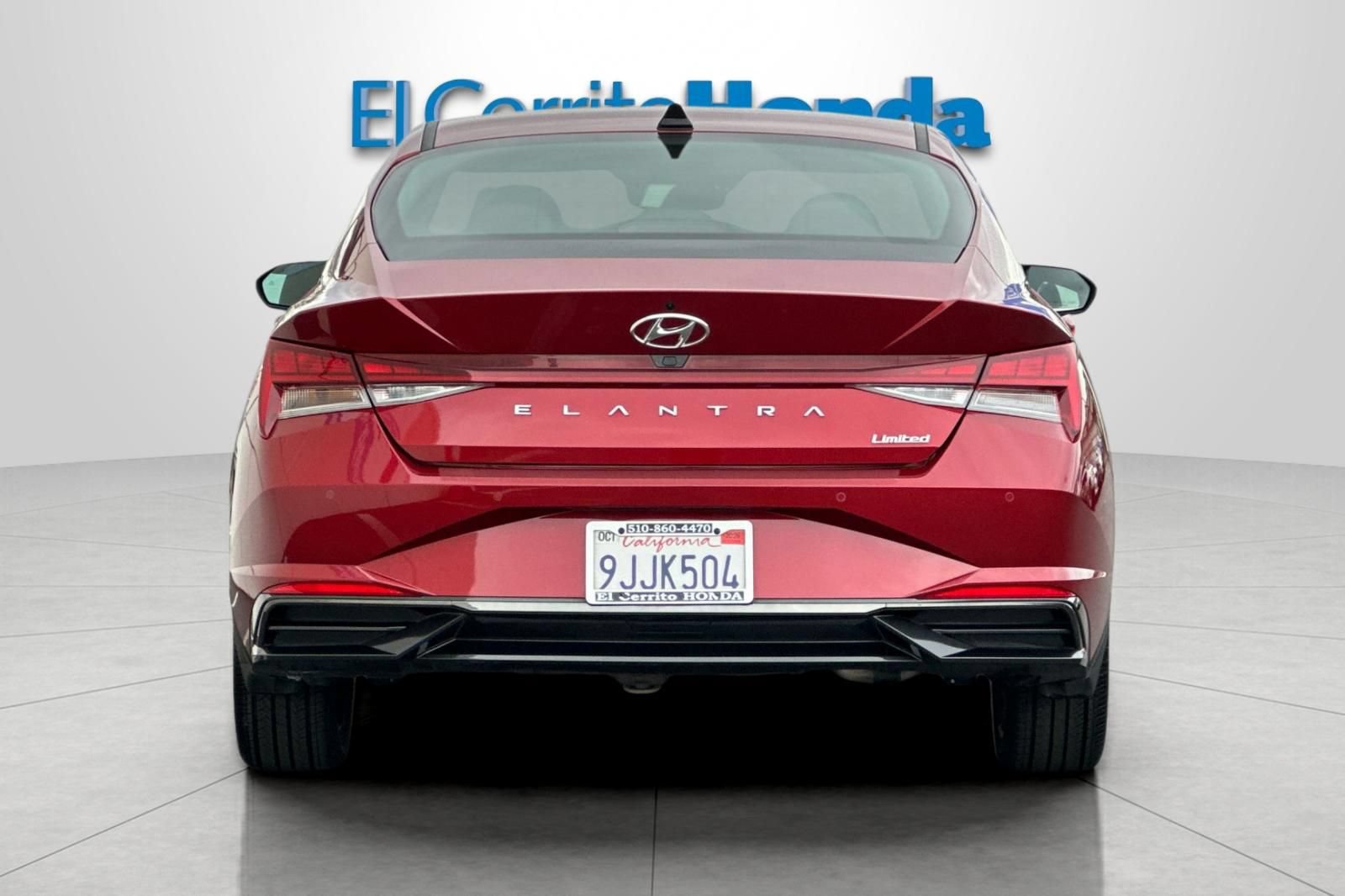 Used 2023 Hyundai Elantra Limited FWD image 4