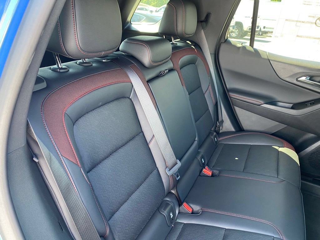 New 2027 Chevrolet Equinox RS FWD image 19