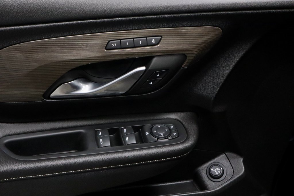 Used 2022 GMC Terrain Denali w/ Denali Premium Package image 23