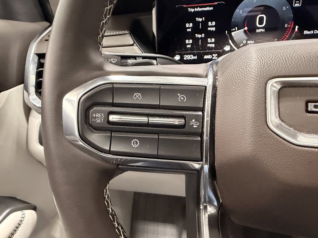 Used 2024 GMC Acadia Denali image 41