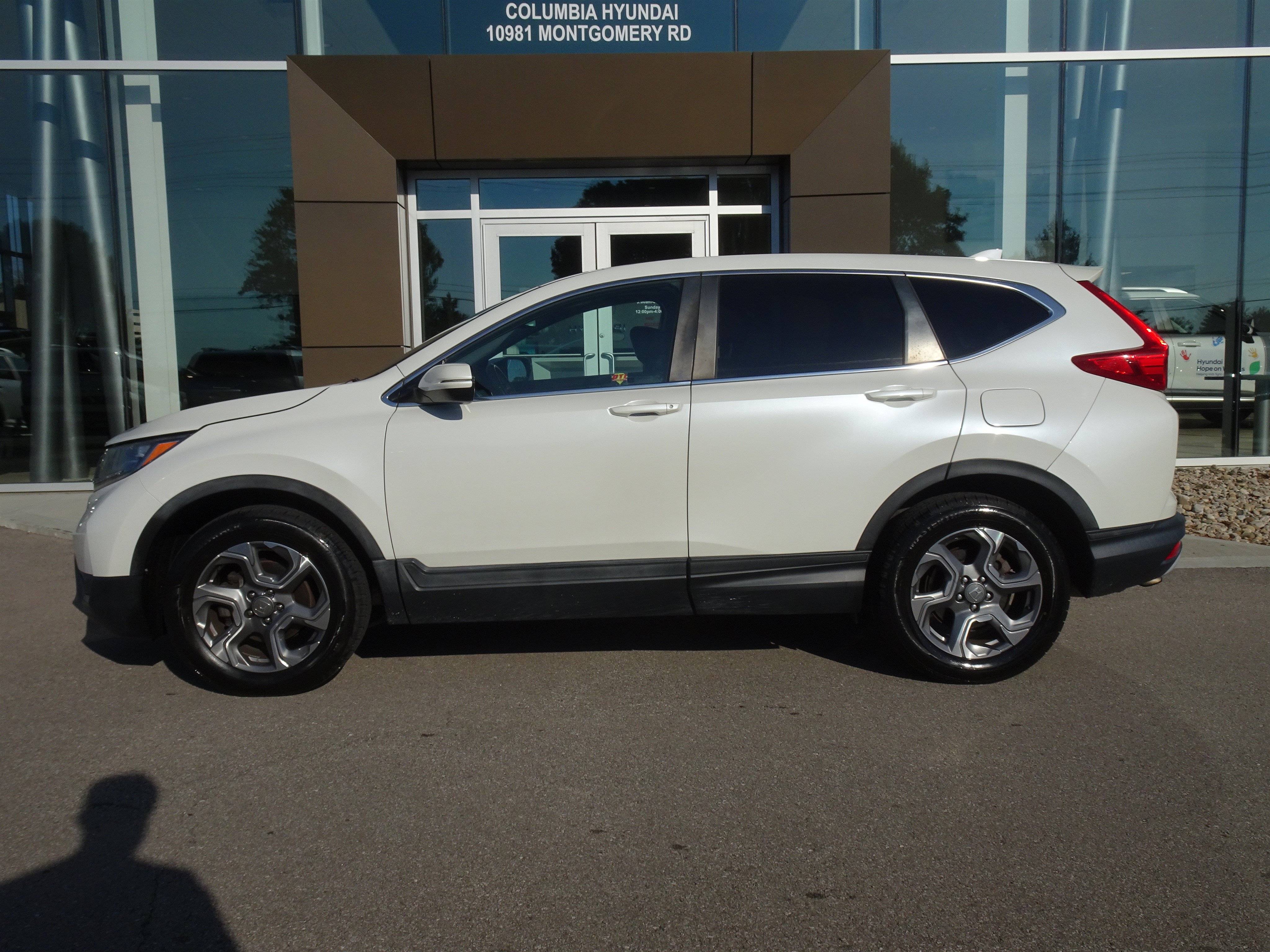 Used 2017 Honda CR-V EX-L image 2