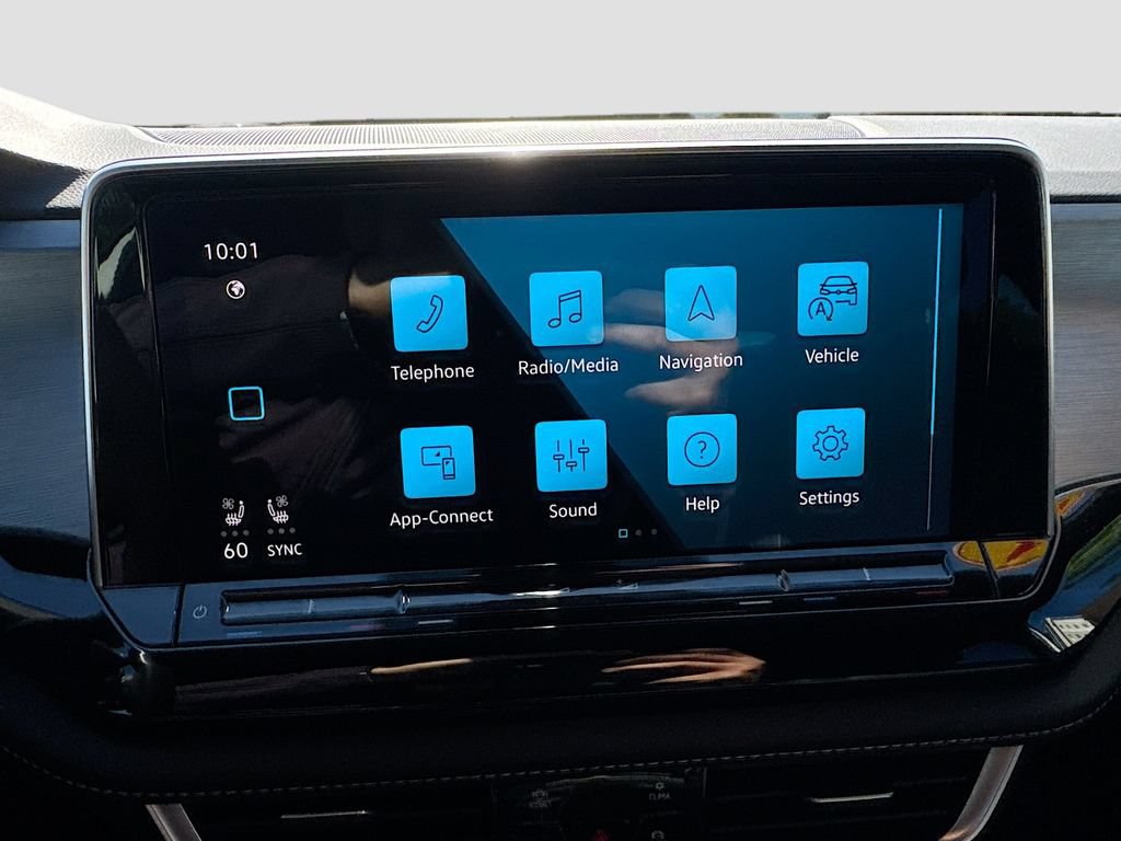 Used 2024 Volkswagen Atlas Cross Sport SE FWD image 18