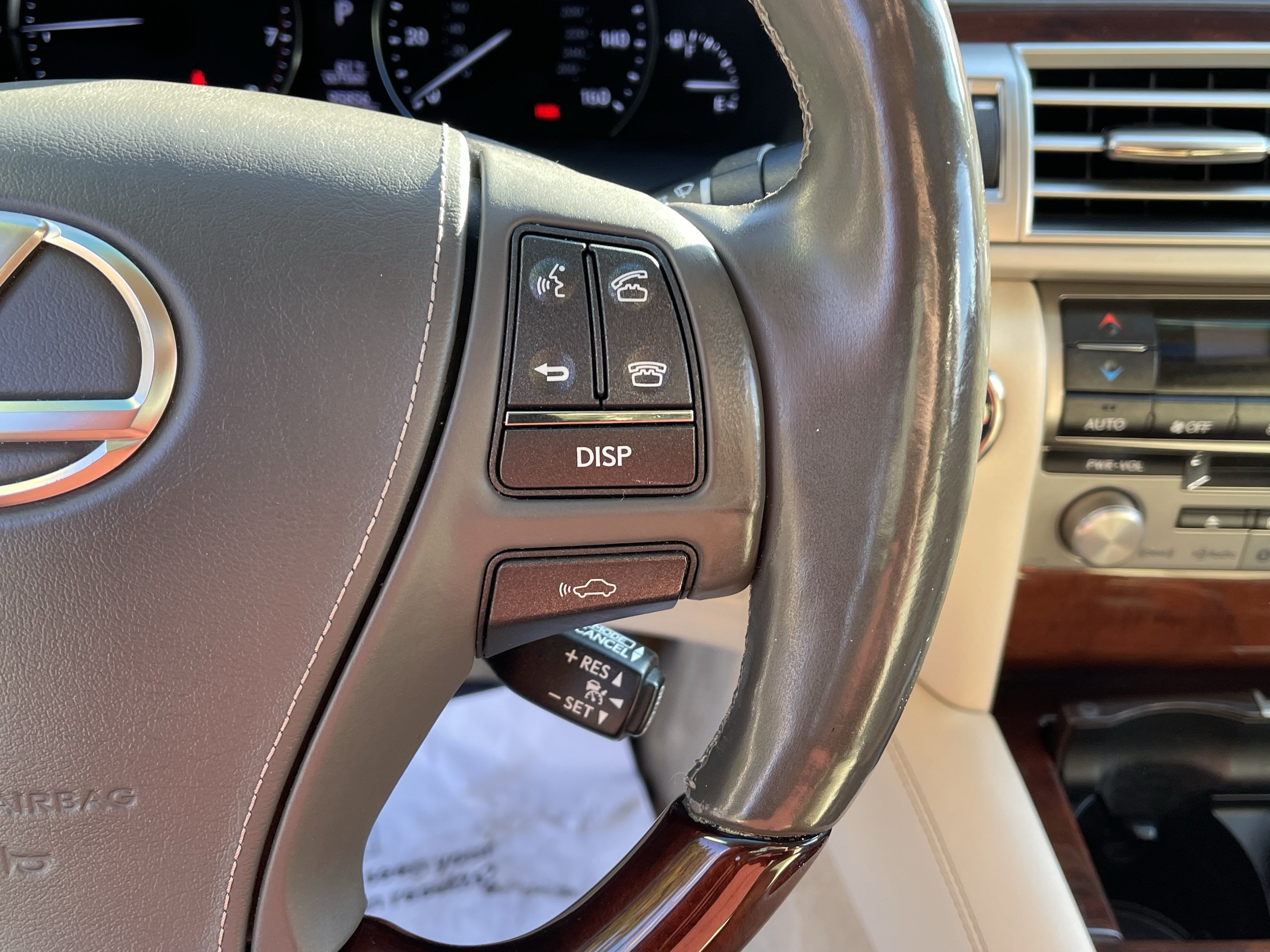 Used 2016 Lexus LS 460 AWD w/ Comfort Package image 22