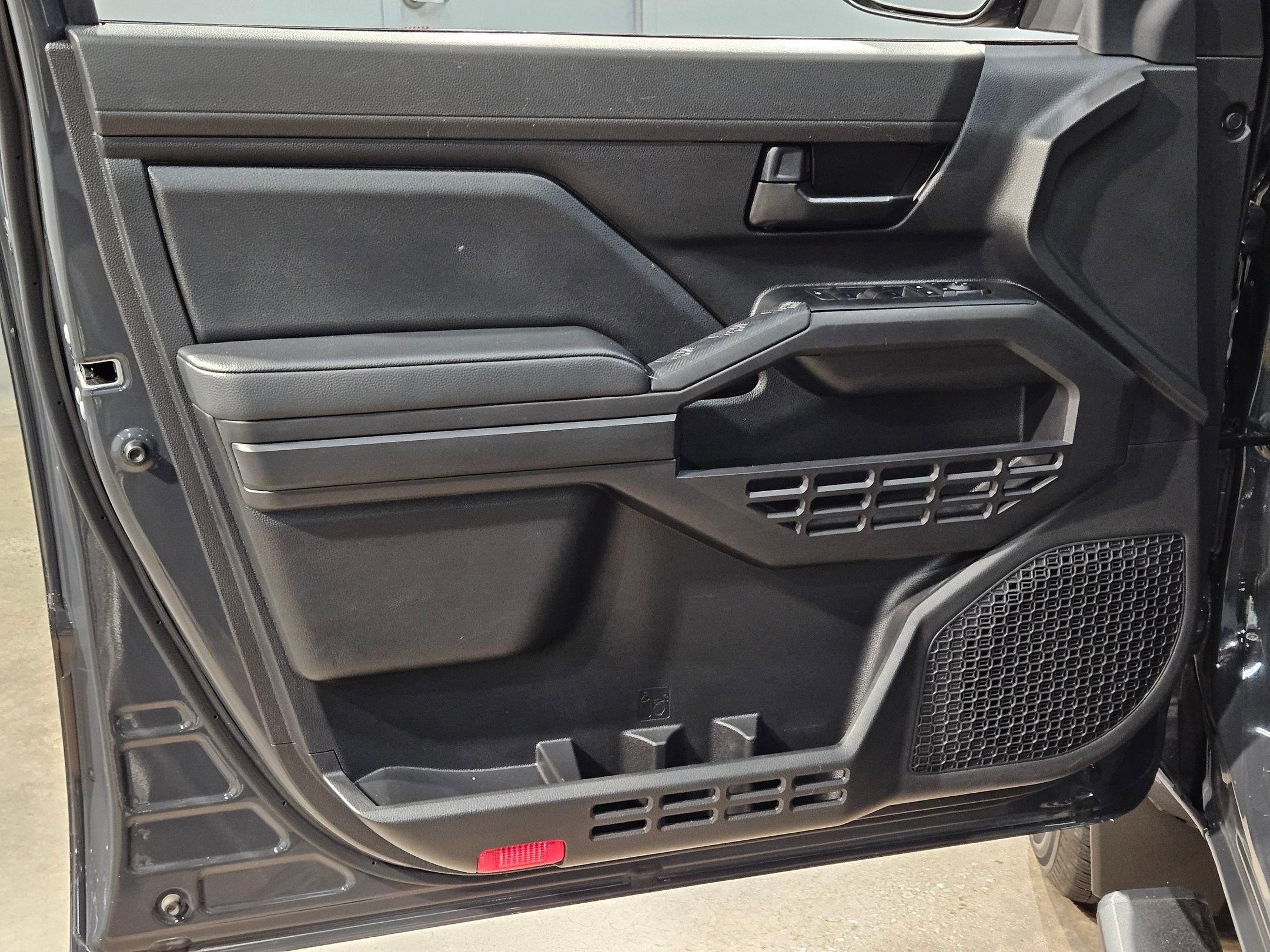 Certified 2024 Toyota Tacoma SR image 20