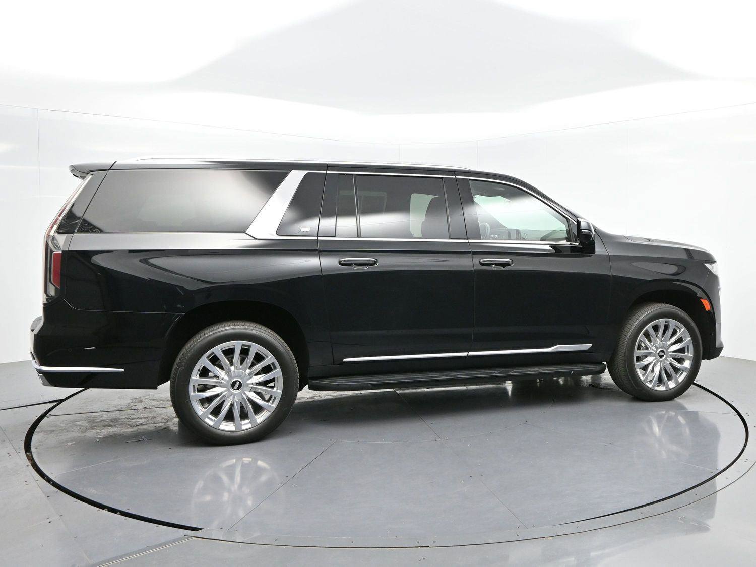 Certified 2024 Cadillac Escalade ESV Premium Luxury image 8