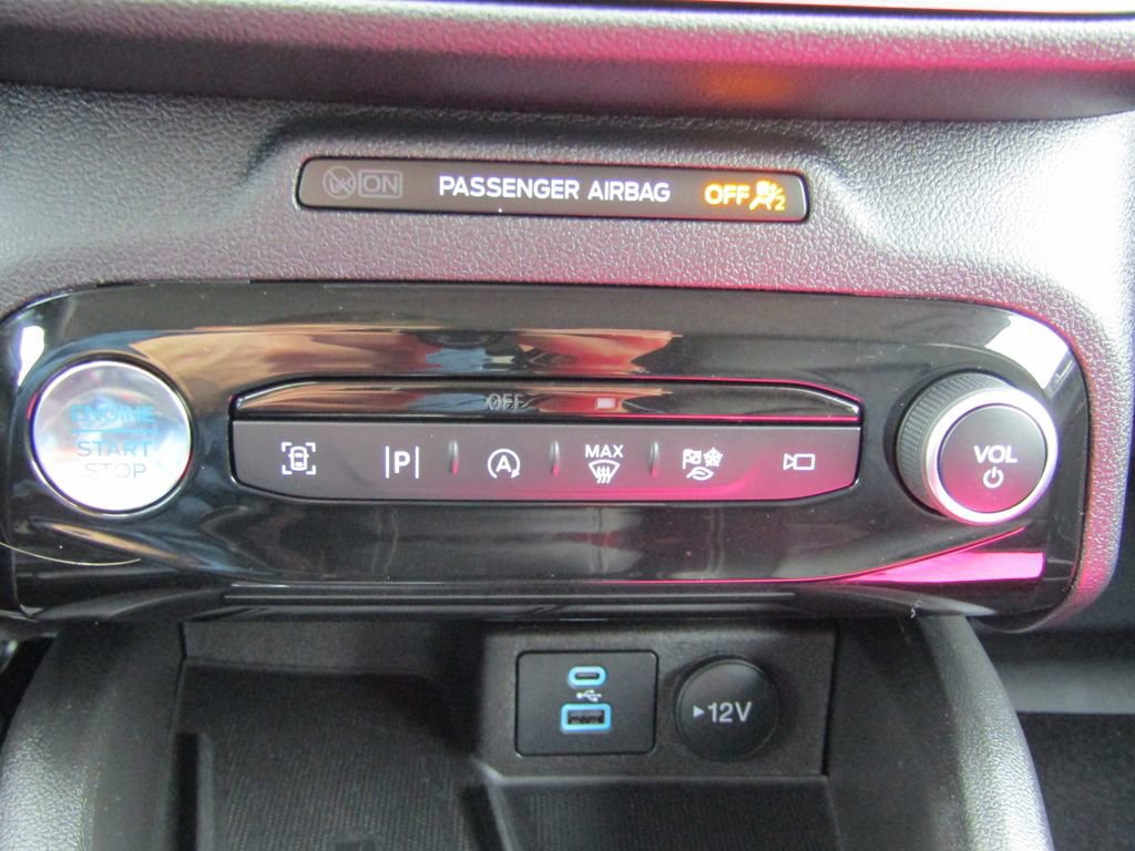 Used 2023 Ford Escape Platinum AWD/4WD image 30