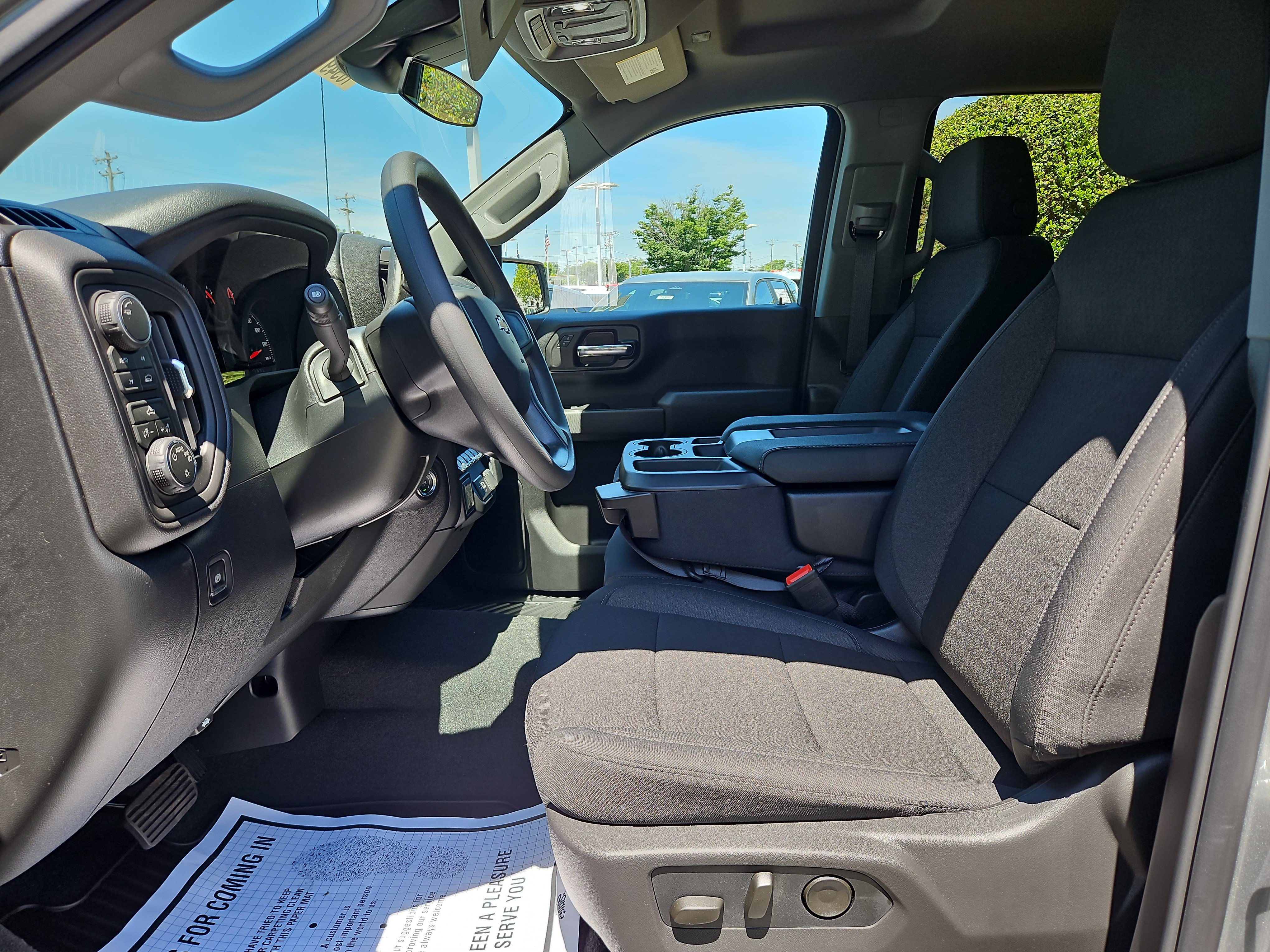New 2026 Chevrolet Silverado 1500 Custom AWD/4WD image 11