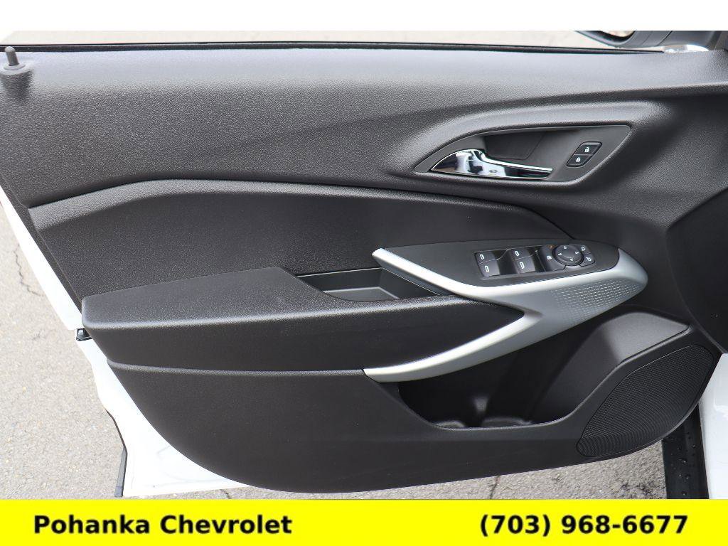 New 2026 Chevrolet Trax LS image 21