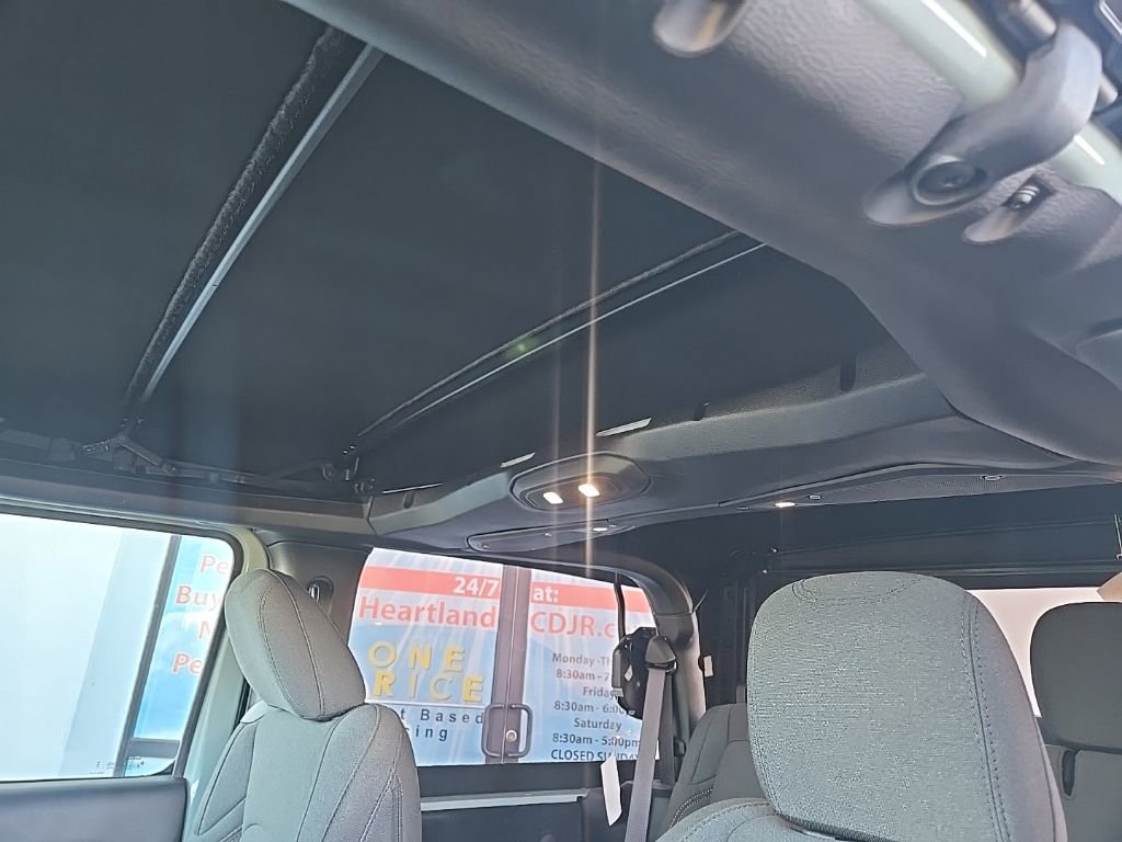 Used 2024 Jeep Wrangler Sport S image 37