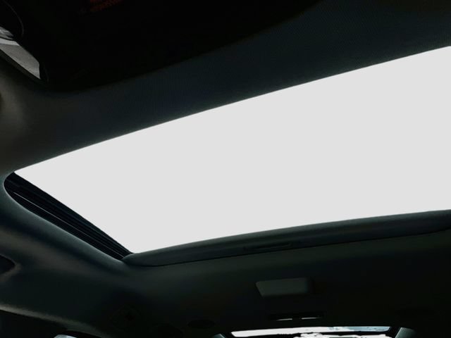 New 2027 Kia Carnival SX w/ Dark Edition Package FWD image 24