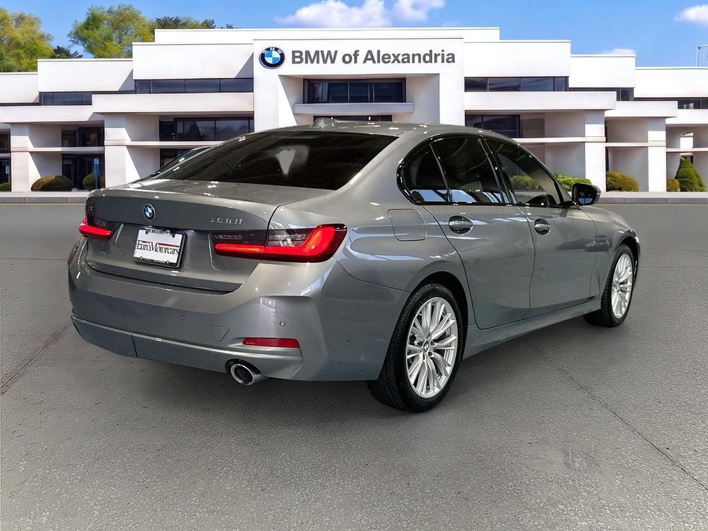 Used 2023 BMW 330i xDrive Sedan w/ Parking Assistance Package AWD/4WD image 5