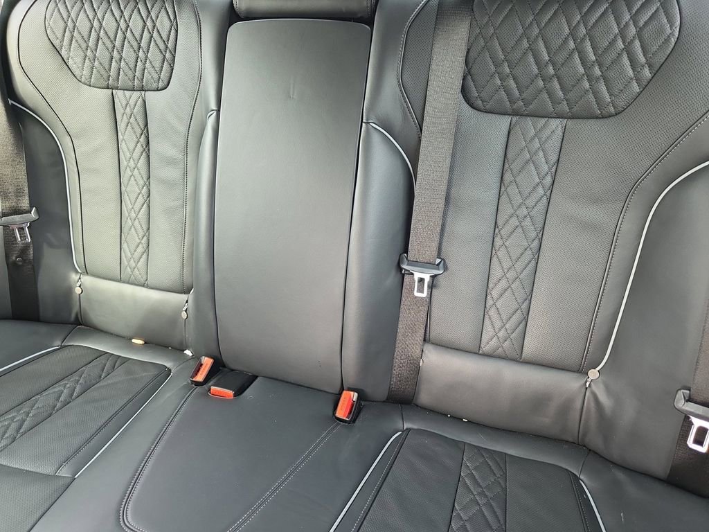 Used 2022 BMW 750i xDrive w/ M Sport Package image 13