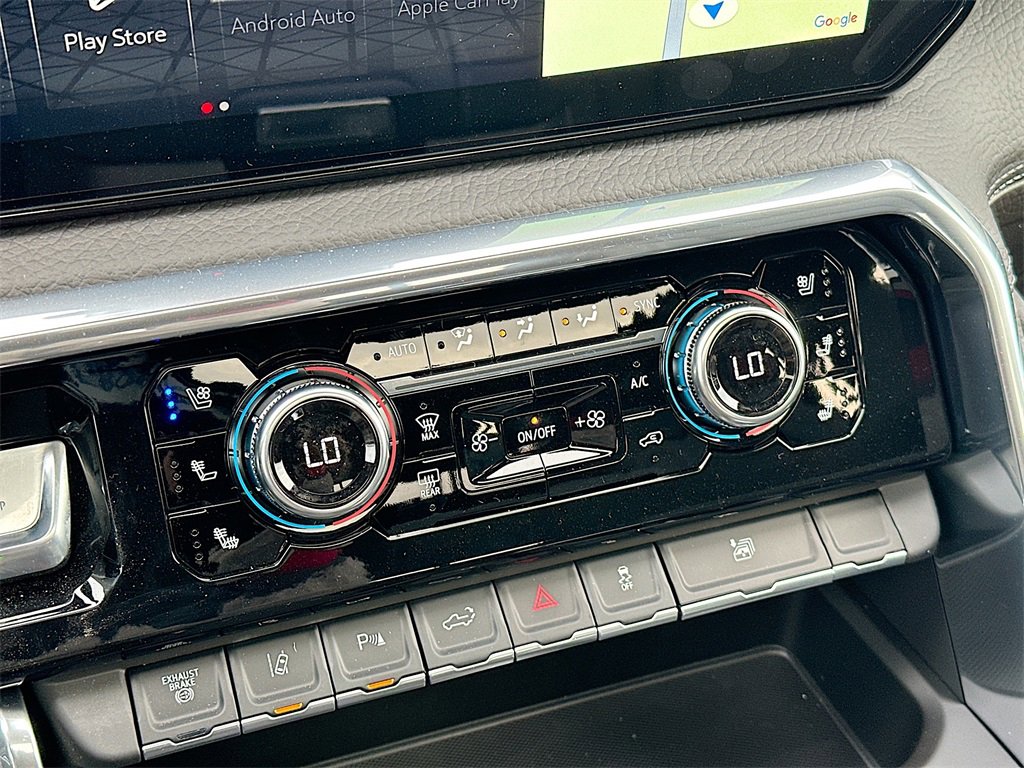 New 2026 GMC Sierra 3500 Denali w/ Denali Reserve Package image 14