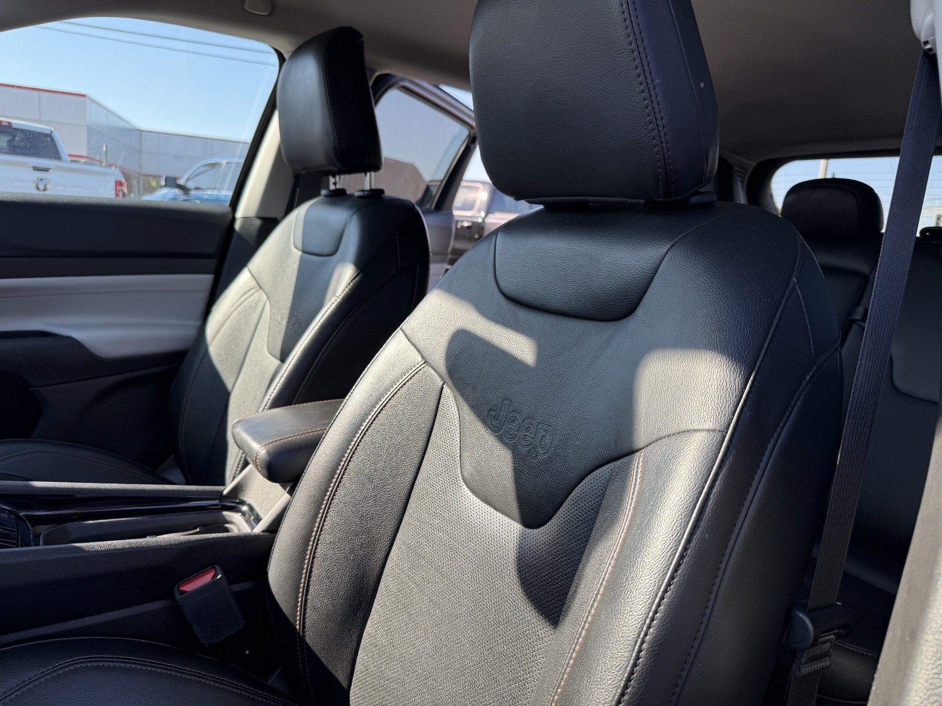 Used 2022 Jeep Compass Limited AWD/4WD image 28