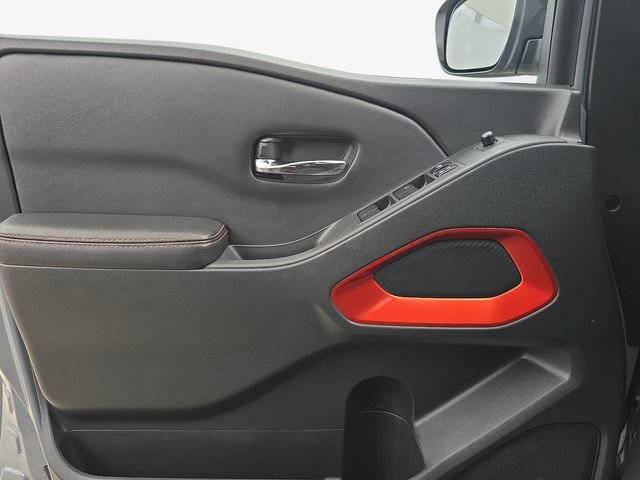 Used 2025 Nissan Frontier Pro-X RWD image 26