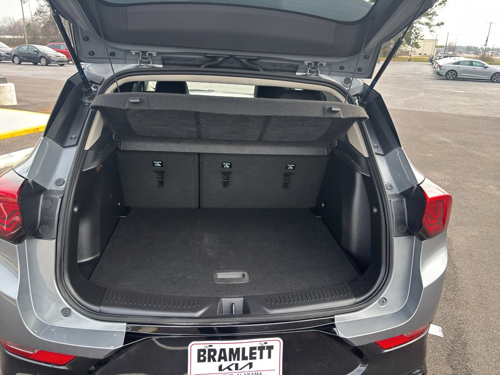 Used 2025 Buick Encore GX Sport Touring w/ Comfort Package image 5