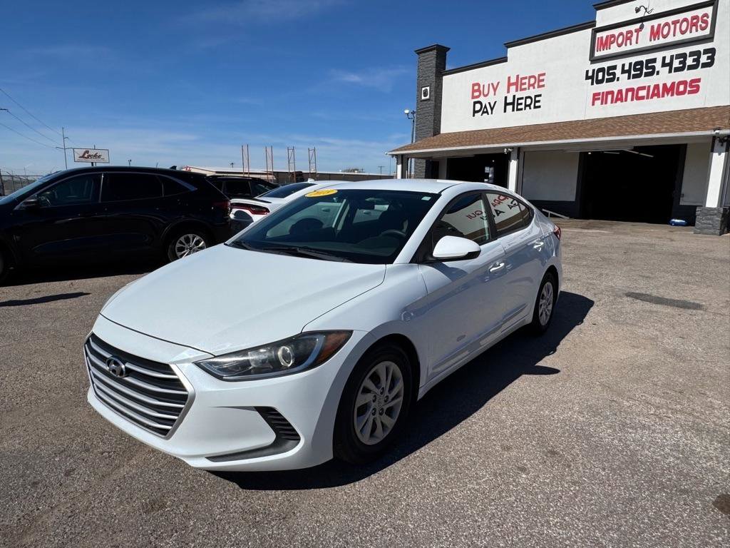 Used 2018 Hyundai Elantra SE image 1