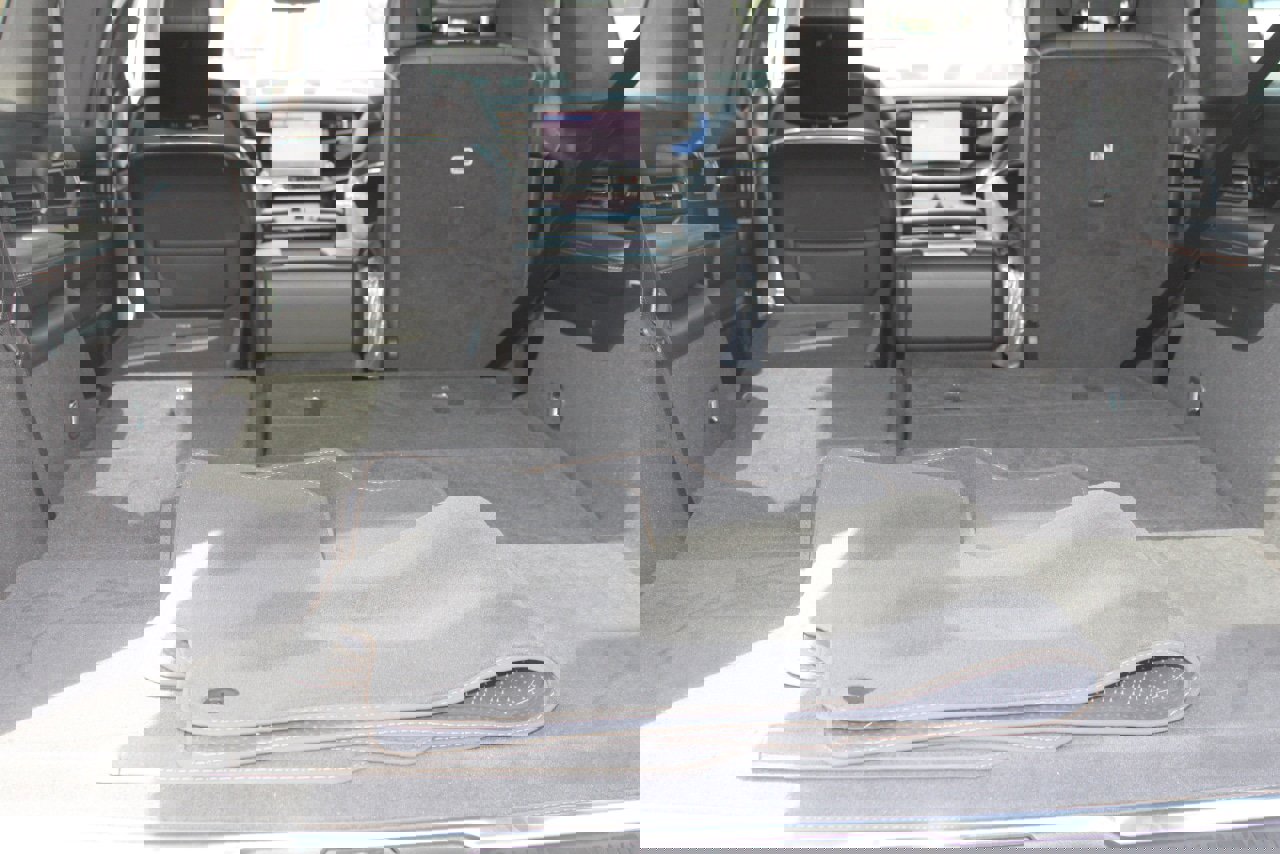 New 2025 Jeep Grand Wagoneer Series III w/ Rear Seat Video Group 1 image 58