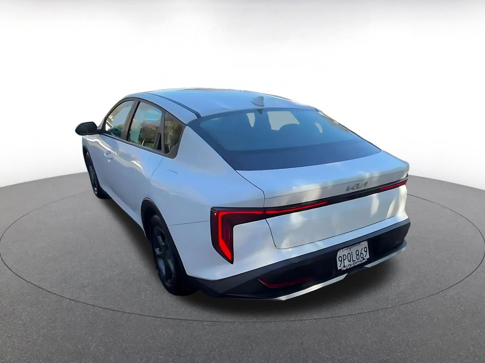 Used 2025 Kia K4 FWD image 10