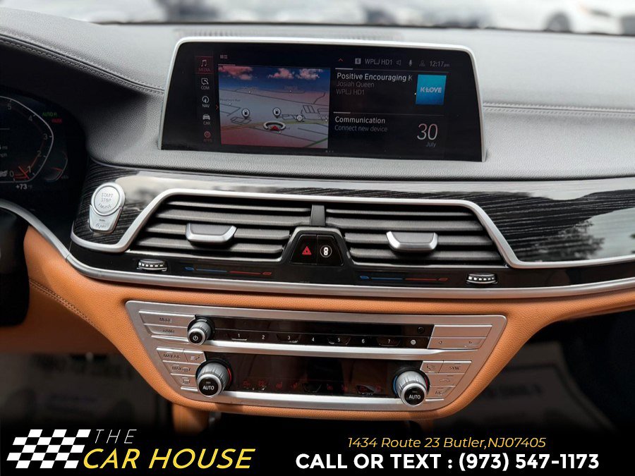 Used 2022 BMW 750Li xDrive AWD/4WD image 30