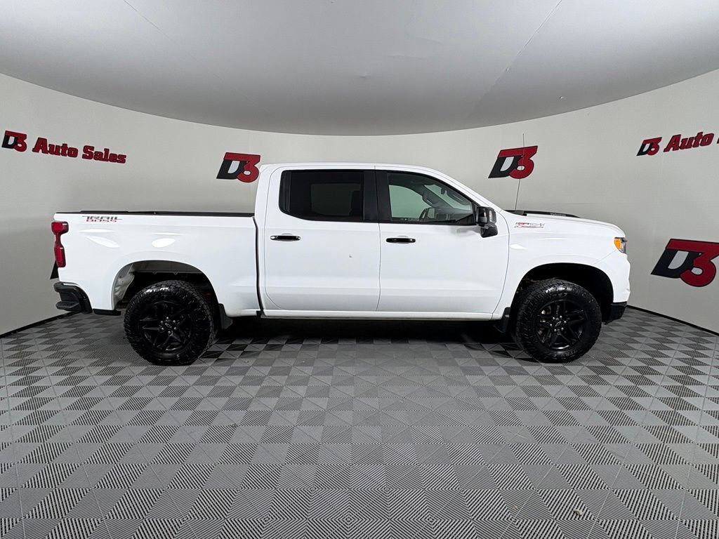 Used 2024 Chevrolet Silverado 1500 LT Trail Boss w/ Convenience Package II AWD/4WD image 7