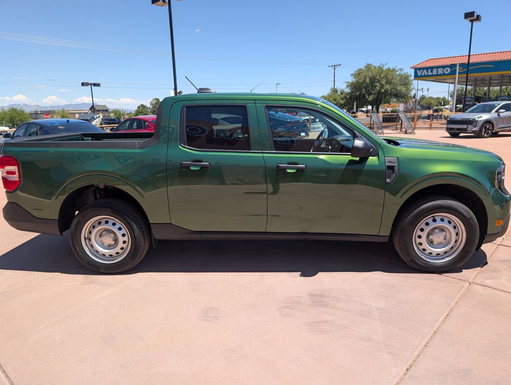 Used 2025 Ford Maverick XL w/ Equipment Group 102A AWD/4WD image 9