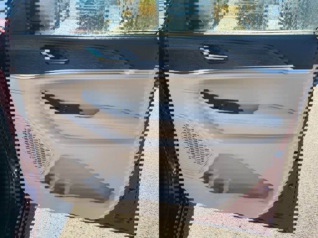 New 2025 Jeep Grand Cherokee Limited image 10