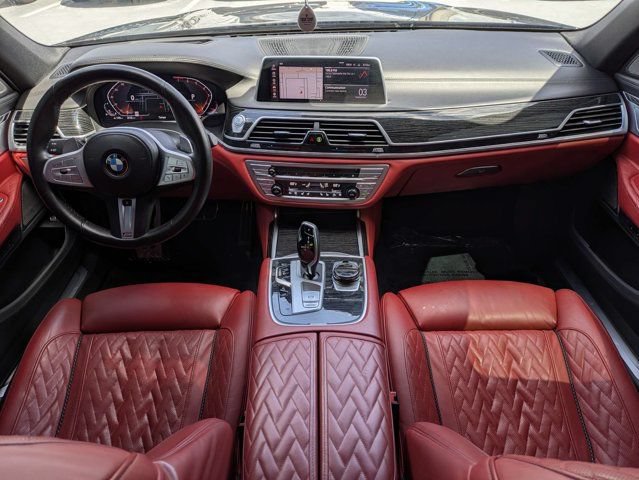 Used 2022 BMW 740i w/ M Sport Package RWD image 14