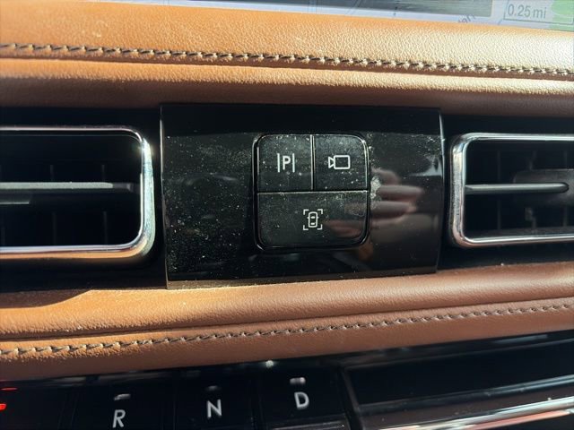 Used 2020 Lincoln Aviator Reserve w/ Class IV Trailer Tow Package image 21