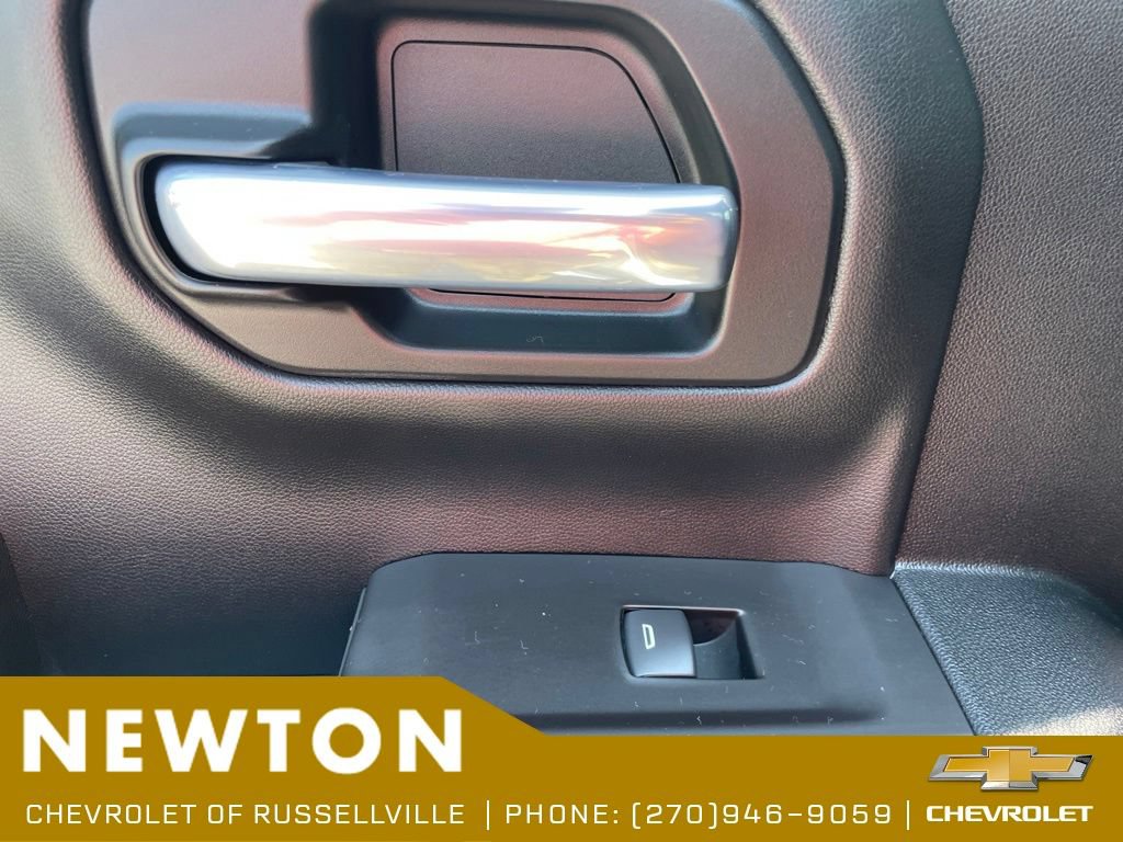Used 2021 Chevrolet Silverado 1500 LT AWD/4WD image 36