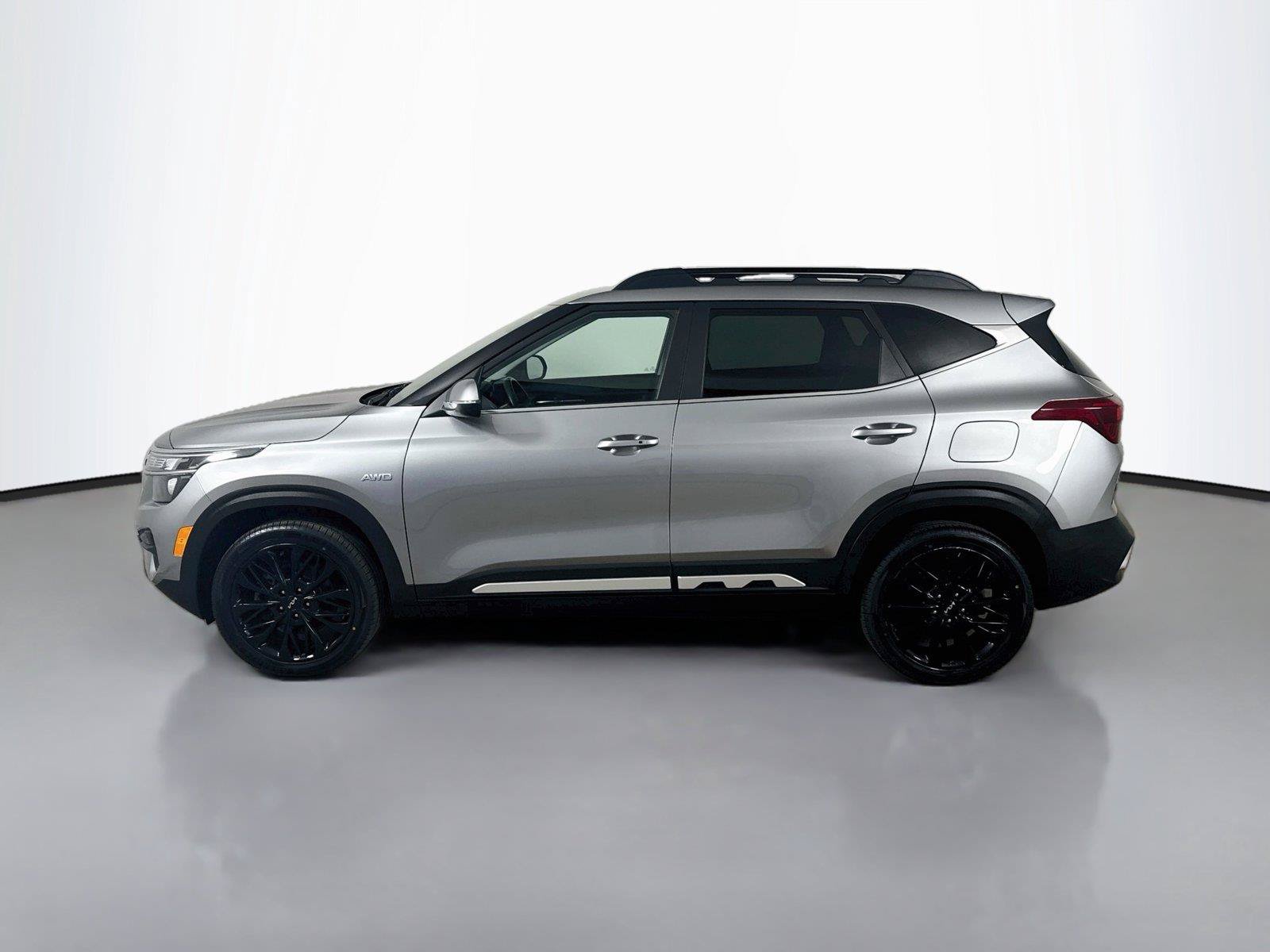Used 2023 Kia Seltos Nightfall Edition AWD/4WD image 8
