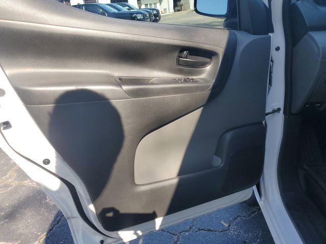 Used 2020 Nissan NV200 S image 13