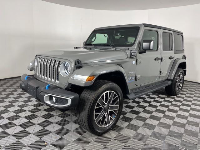 Used 2023 Jeep Wrangler Unlimited Sahara w/ Cold Weather Group image 5