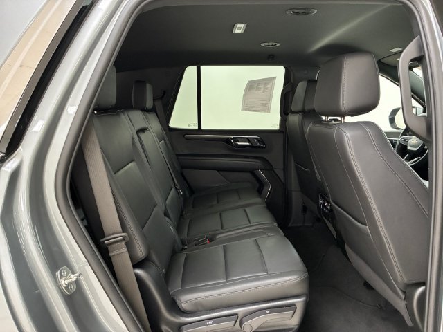 Used 2025 Chevrolet Tahoe LT AWD/4WD image 16