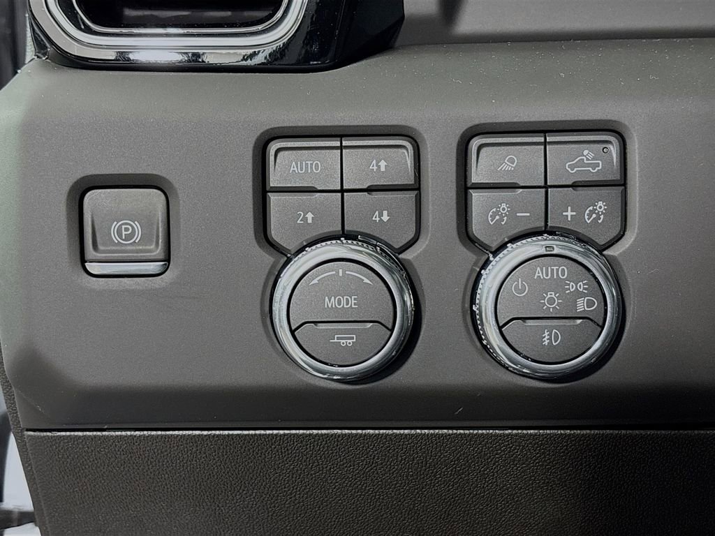 New 2026 GMC Sierra 3500 Denali w/ Denali Reserve Package image 10