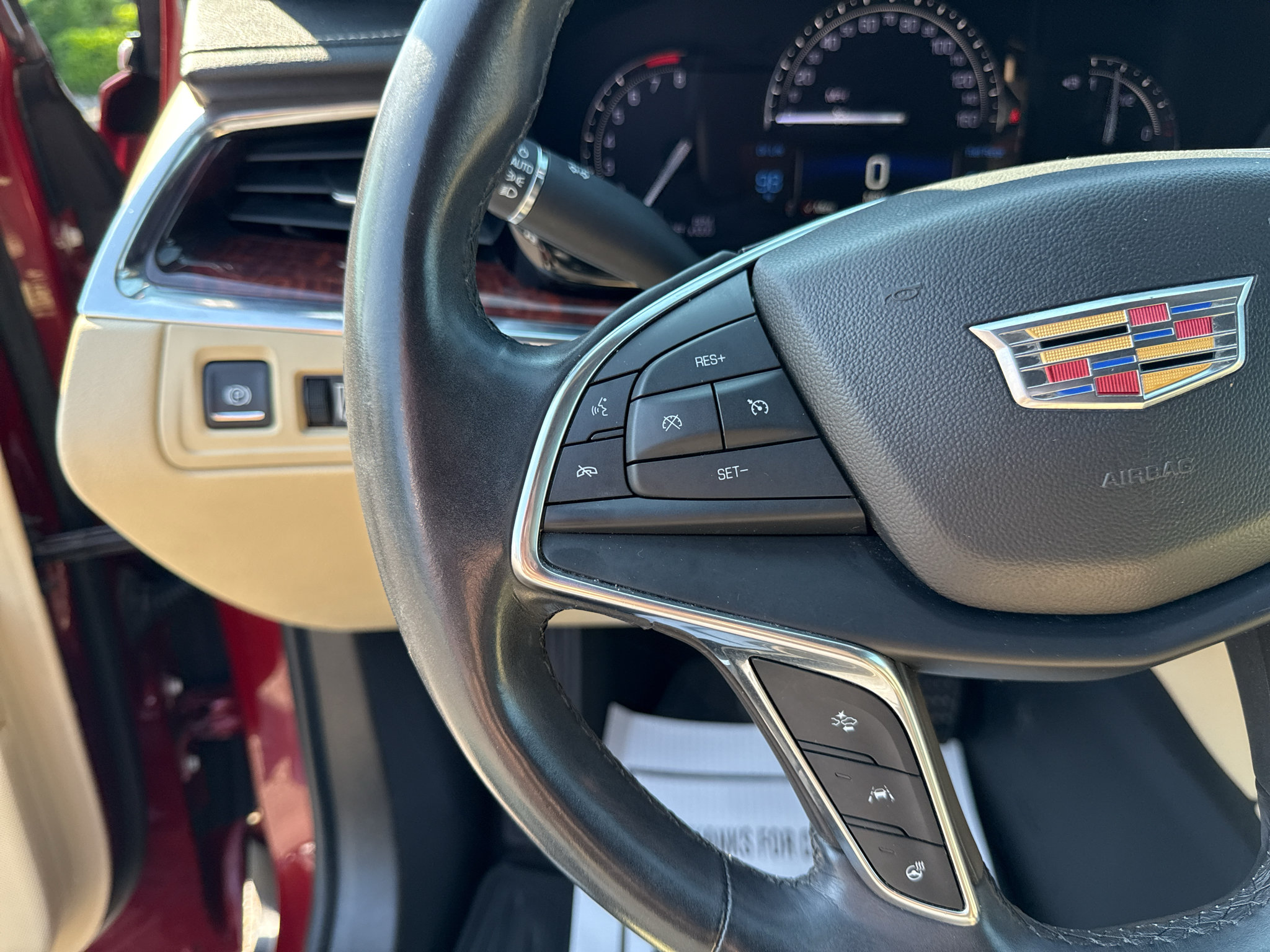 Used 2018 Cadillac XT5 Premium Luxury FWD image 18