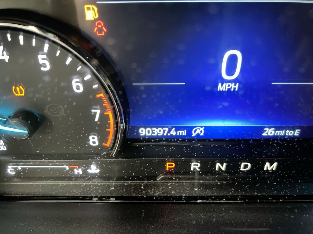 Used 2020 Ford Explorer XLT w/ Comfort Package image 13