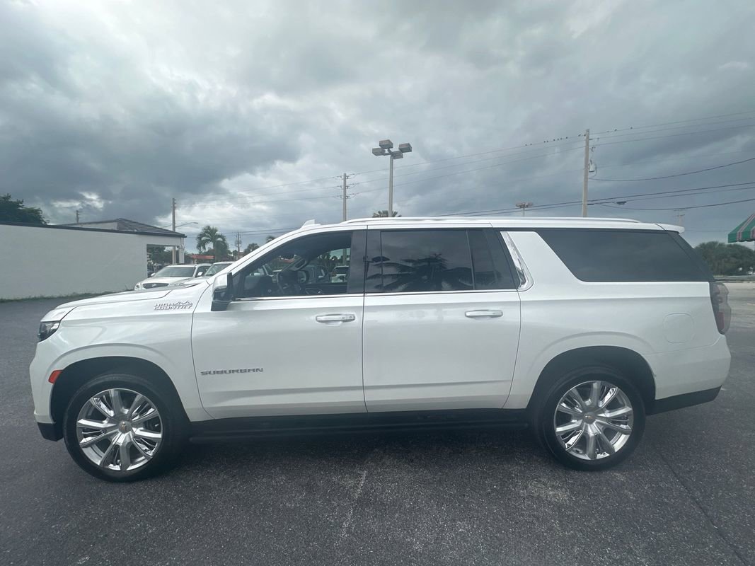 Used 2023 Chevrolet Suburban High Country w/ Premium Package 2 image 5