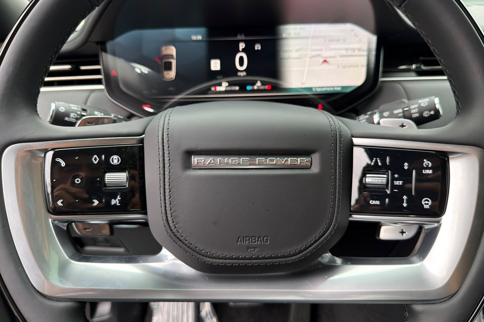 New 2026 Land Rover Range Rover Autobiography AWD/4WD image 11