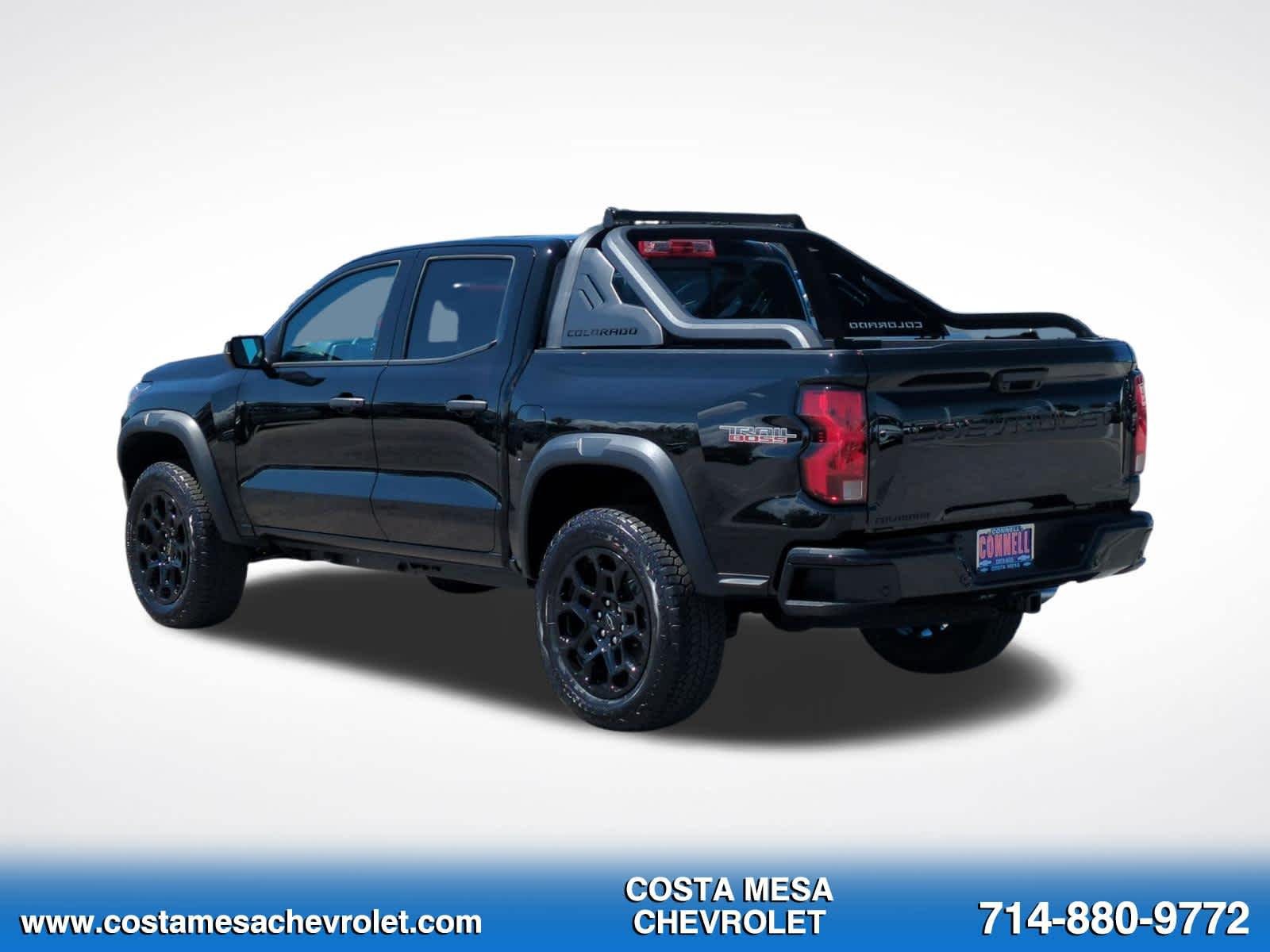 New 2026 Chevrolet Colorado Trail Boss w/ Midnight Edition AWD/4WD image 7