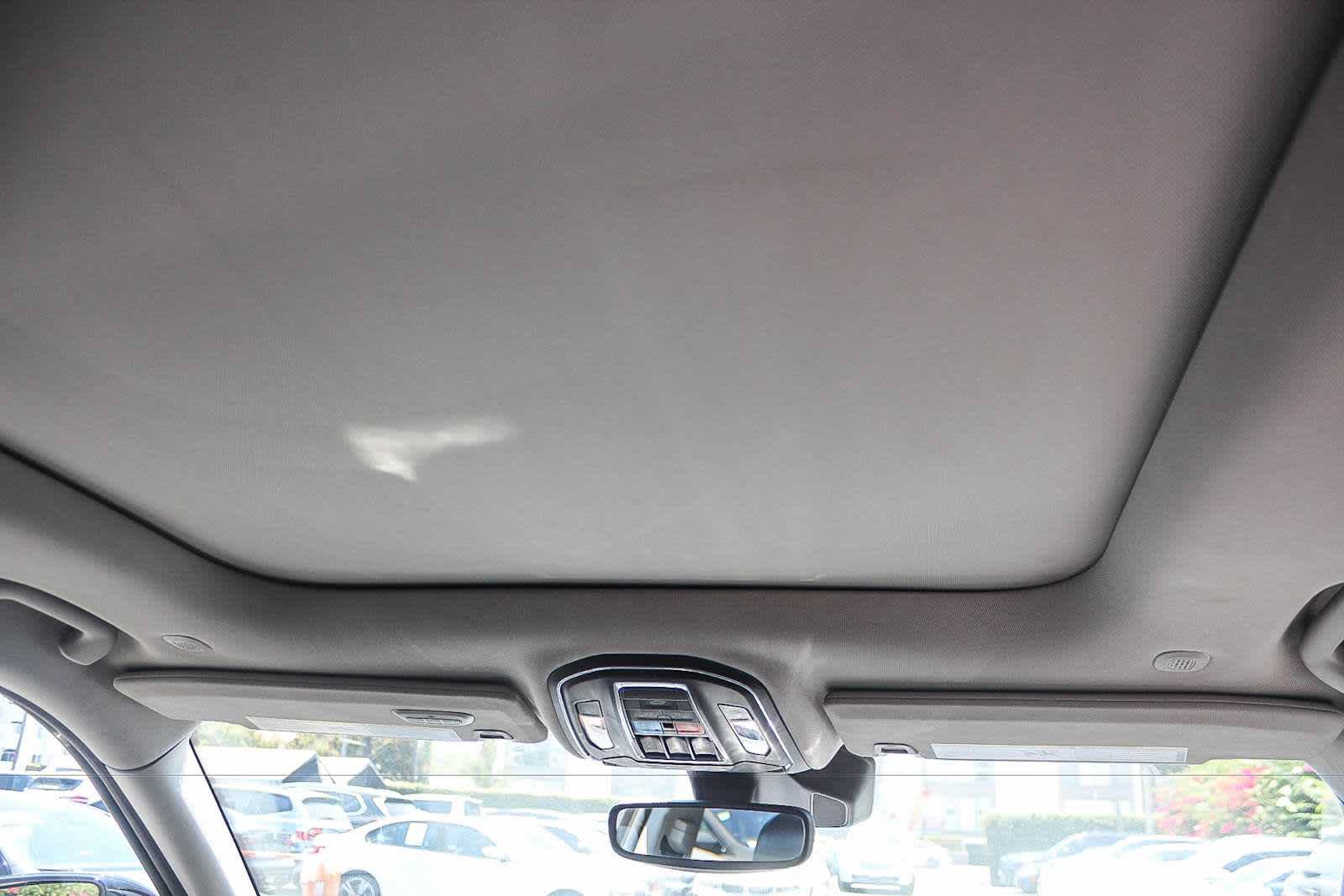 Used 2022 Jeep Grand Cherokee L Limited RWD image 14