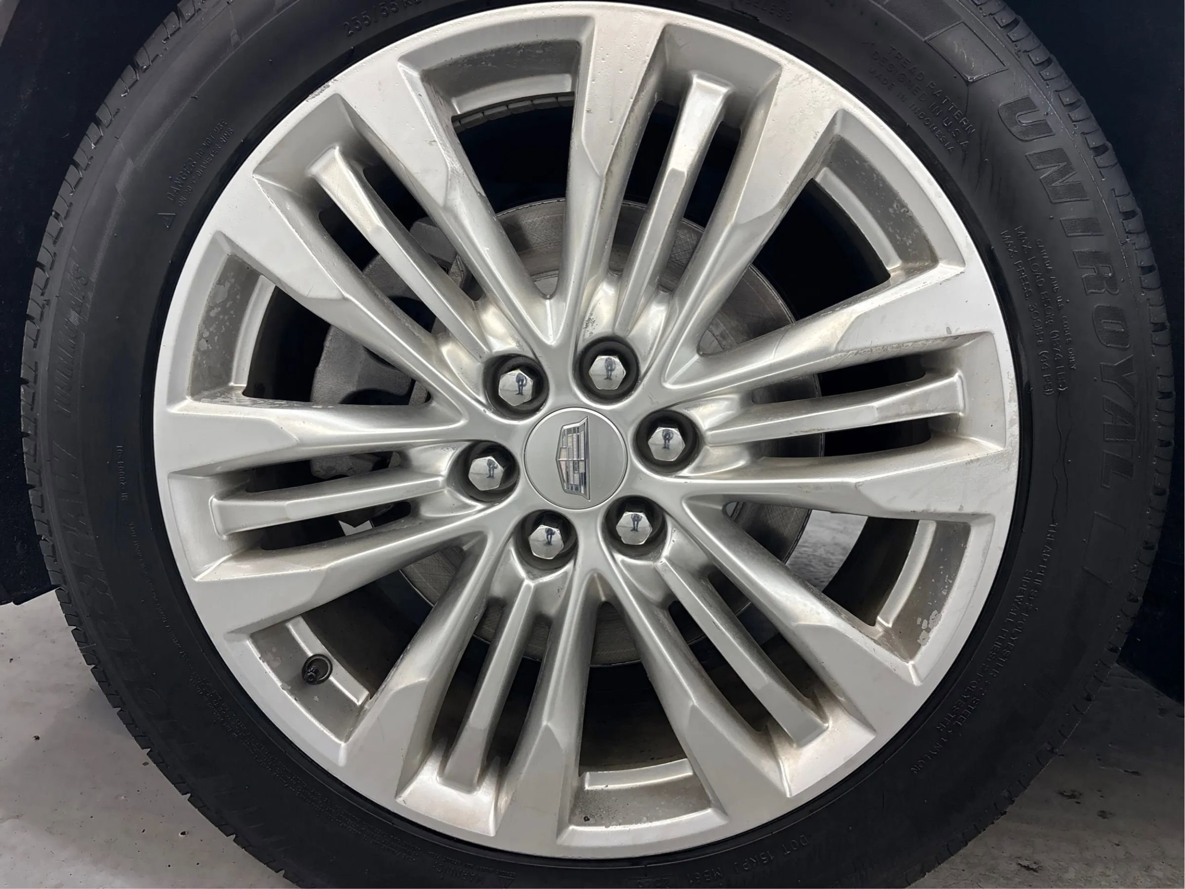 Used 2017 Cadillac XT5 Premium Luxury image 32