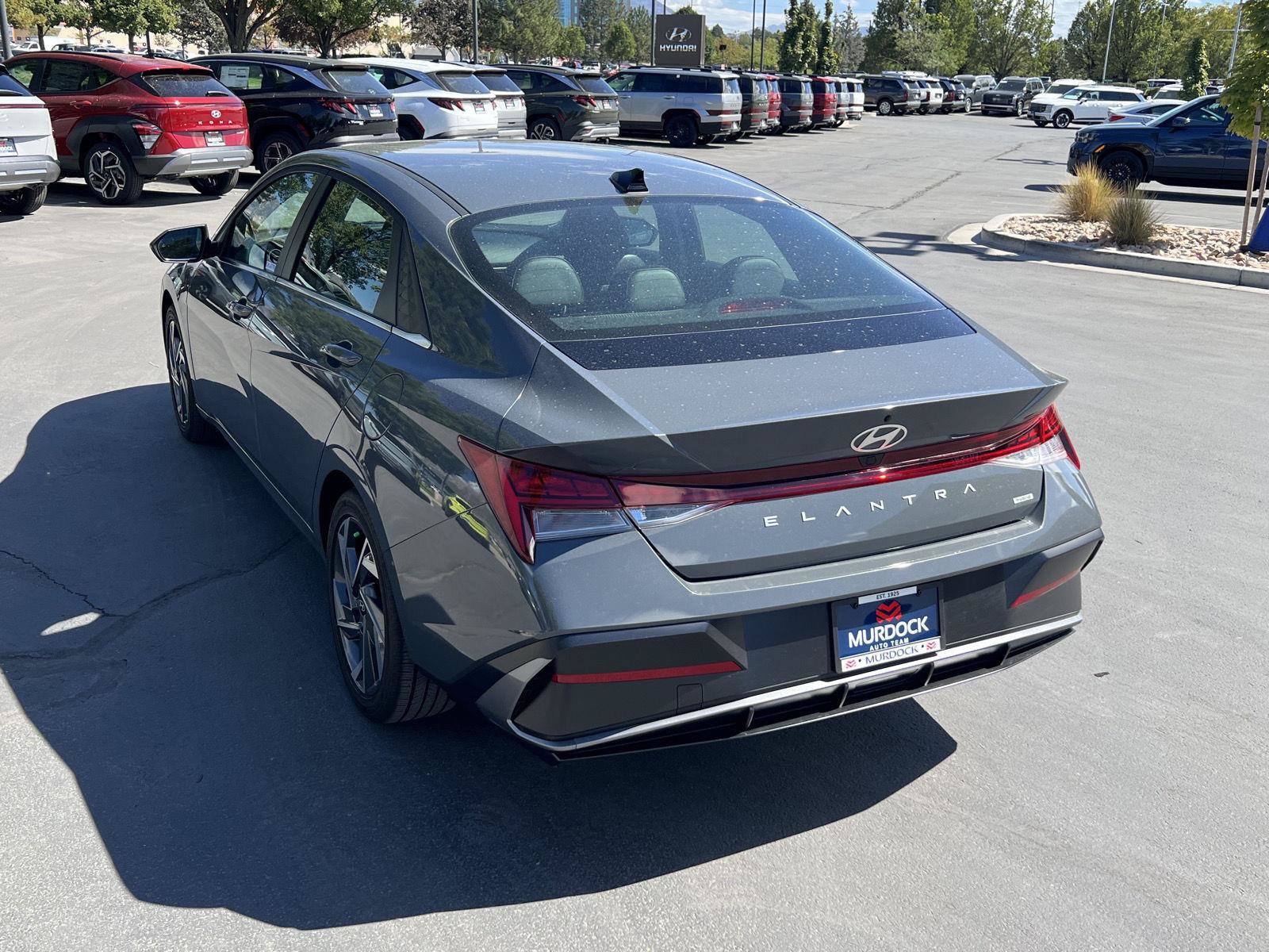 Certified 2026 Hyundai Elantra Limited FWD image 18