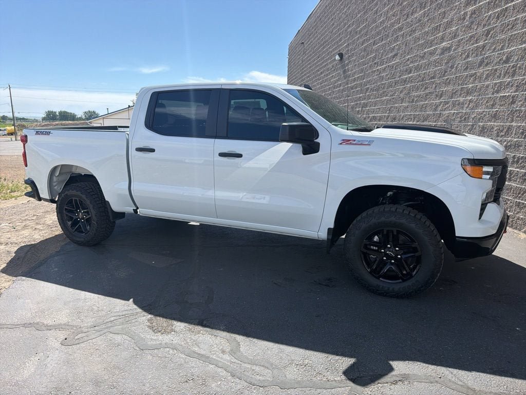 New 2026 Chevrolet Silverado 1500 Custom Trail Boss AWD/4WD image 1