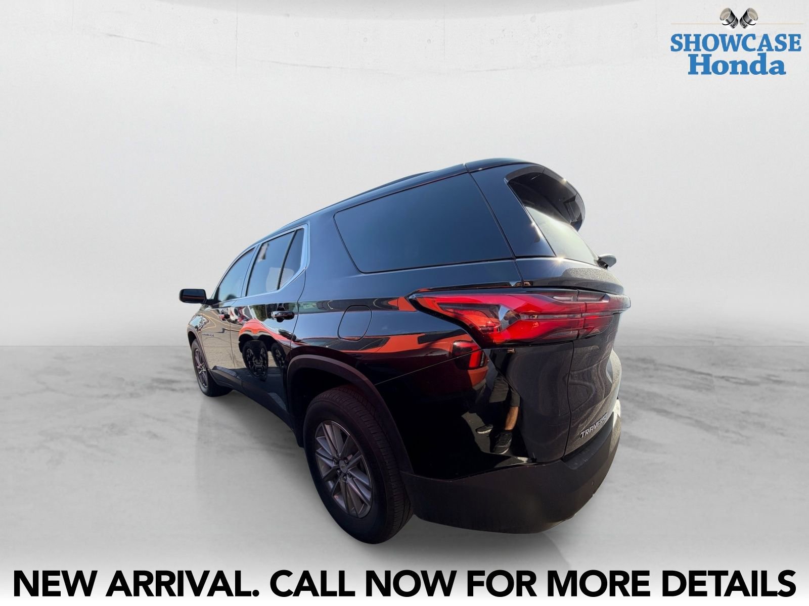 Used 2022 Chevrolet Traverse LT FWD image 4