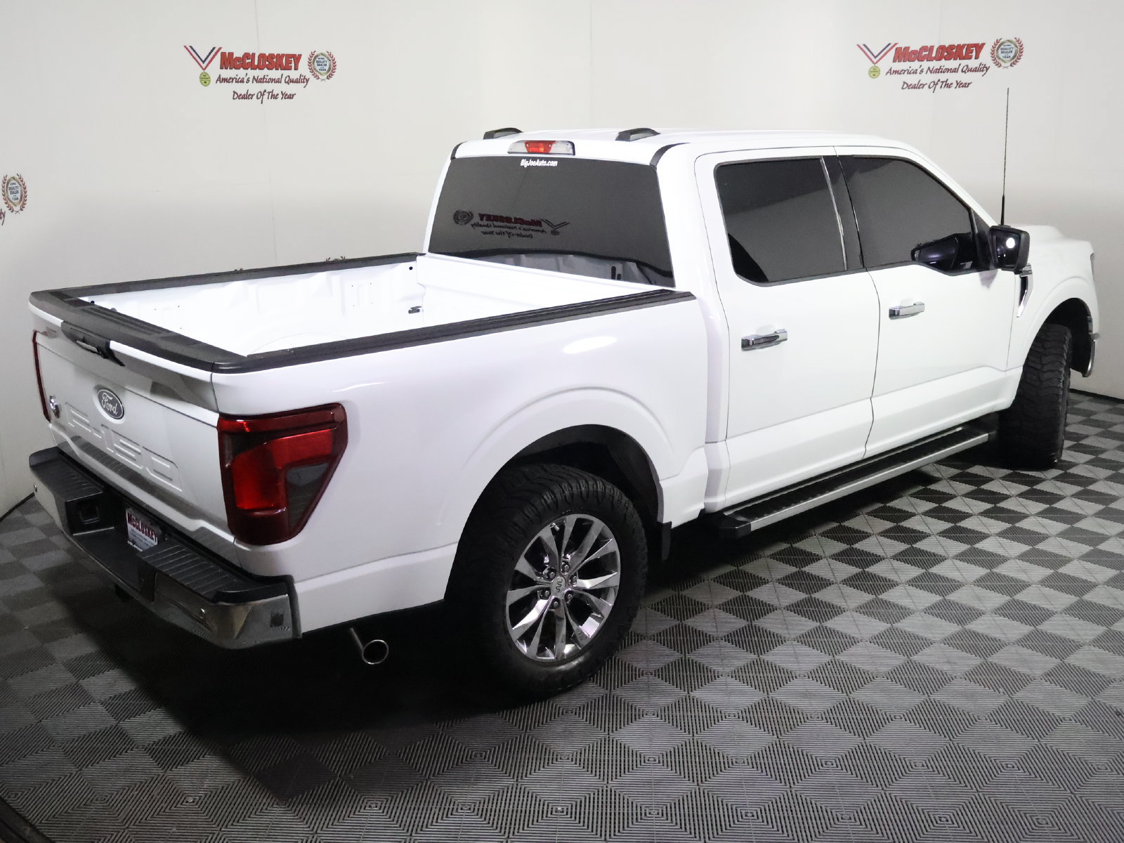 Used 2024 Ford F150 XLT RWD image 4