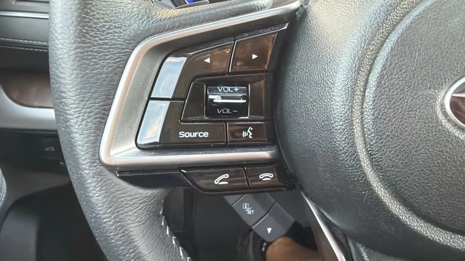 Used 2019 Subaru Outback 2.5i Limited AWD/4WD image 37
