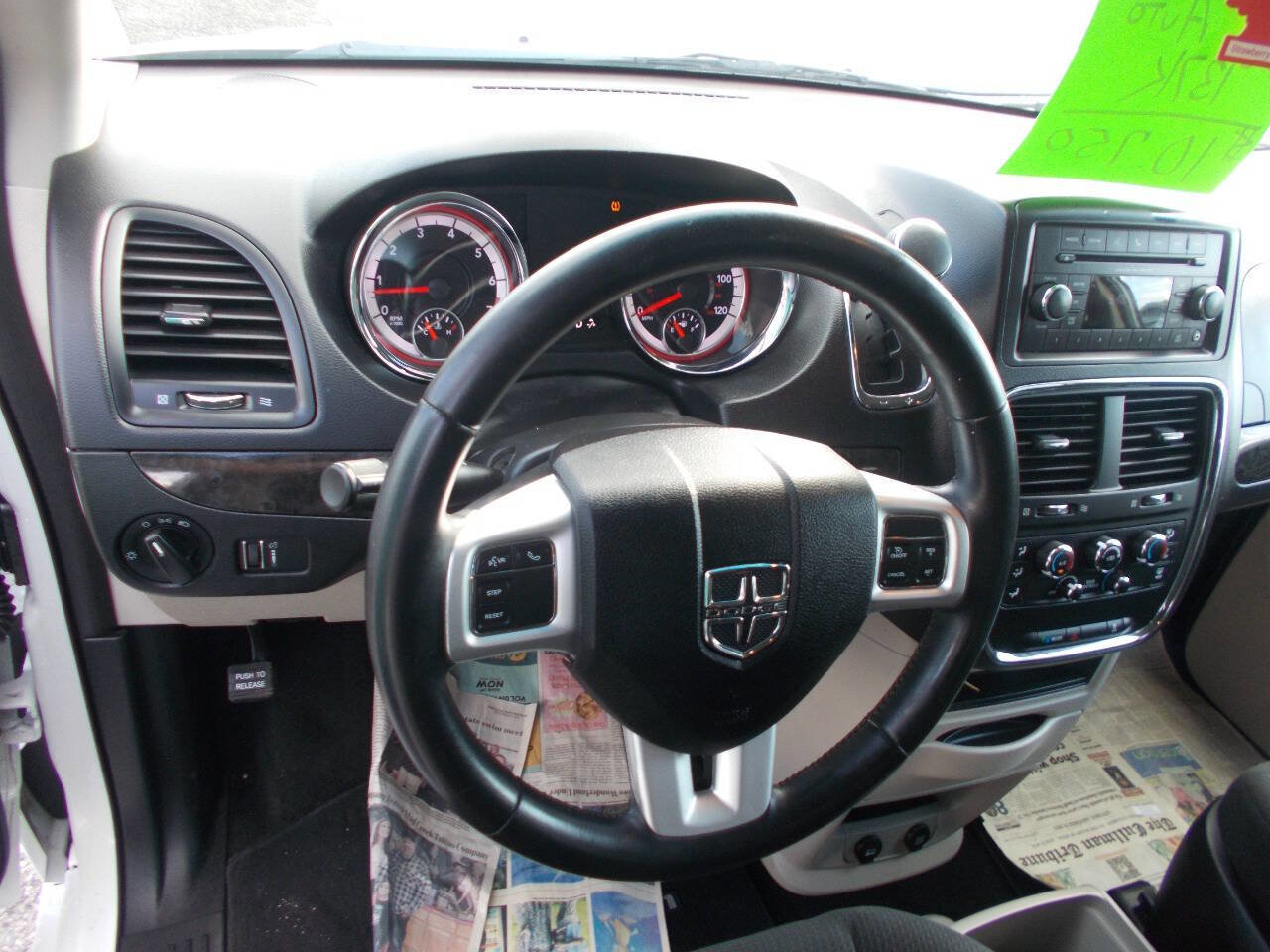 Used 2016 Dodge Grand Caravan SE w/ Quick Order Package 29E SE image 6