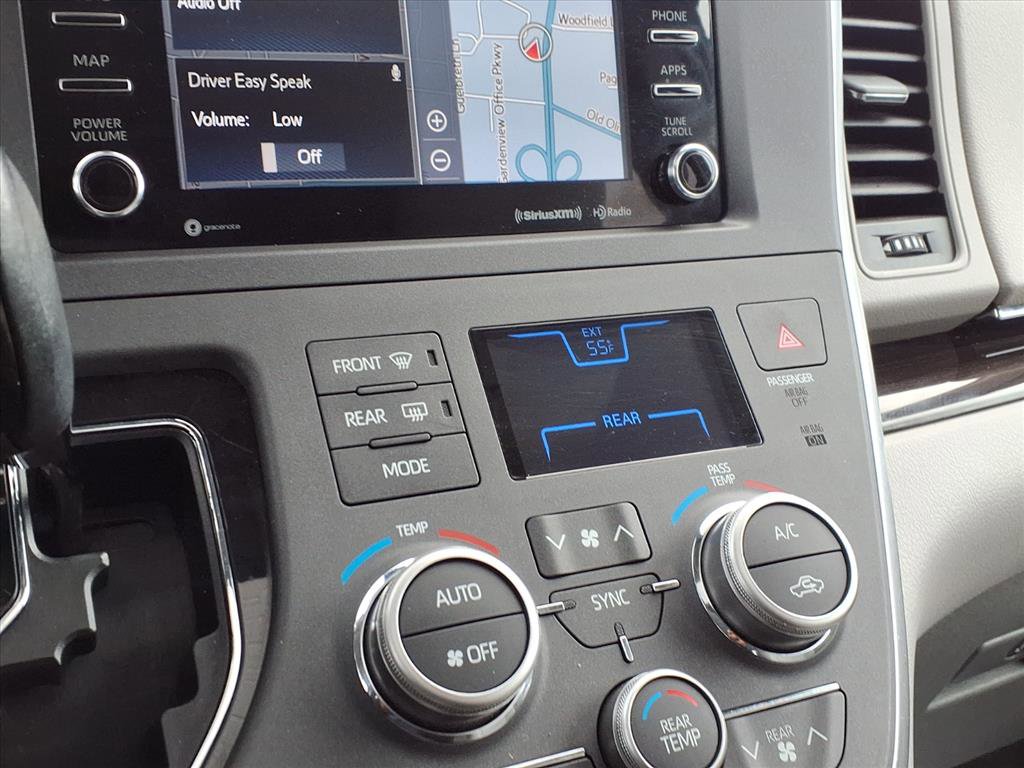 Used 2019 Toyota Sienna AWD image 5